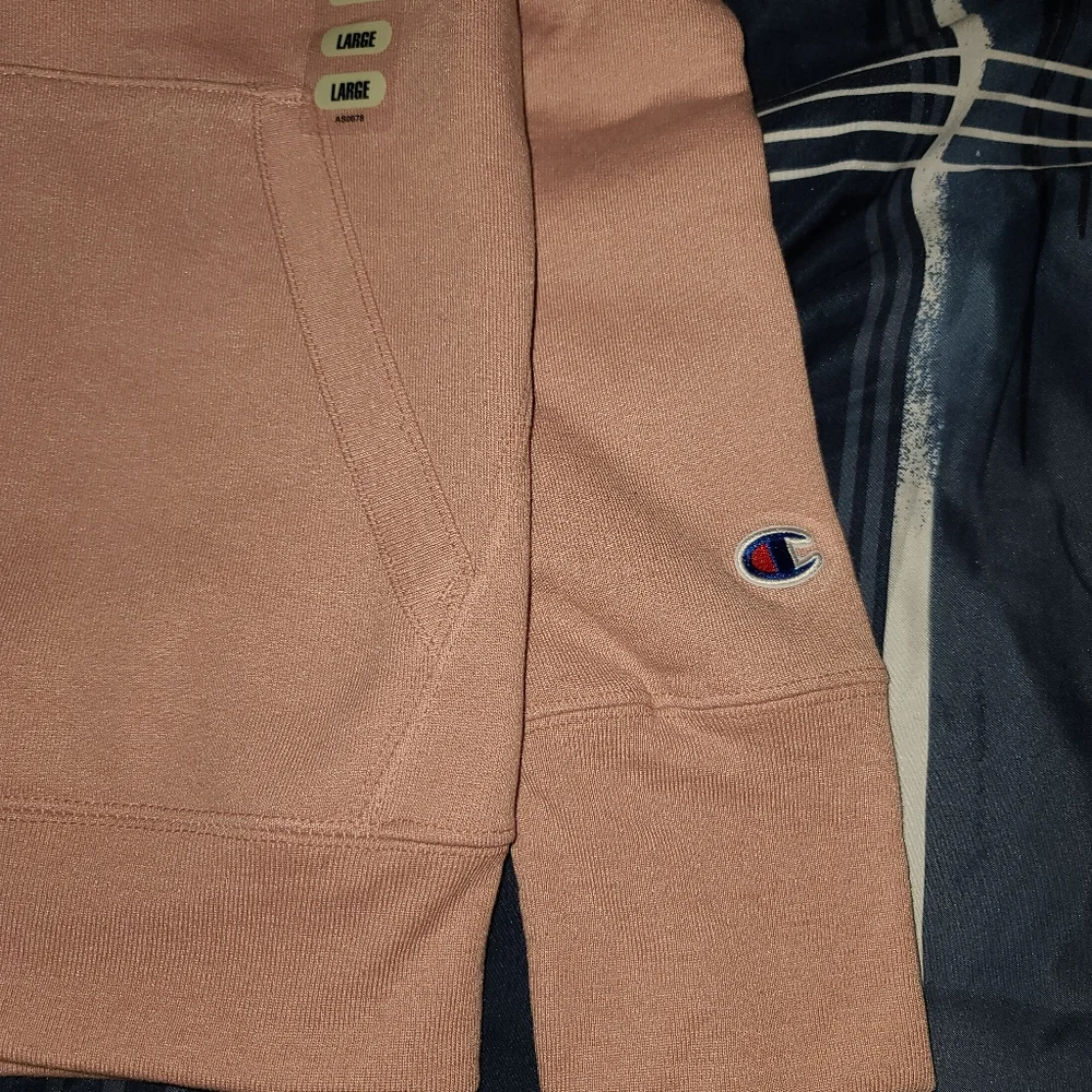 Champion Sweater - Picture 10 of 12